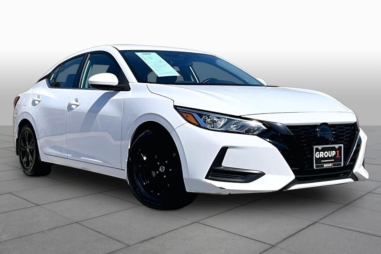 Certified Used 2022 Fresh Powder Nissan SV image 3
