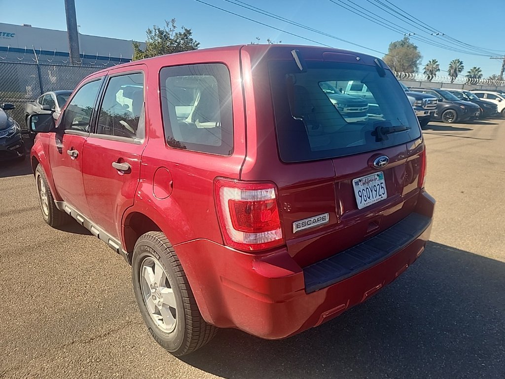 Used 2010 Red Ford XLS image 10