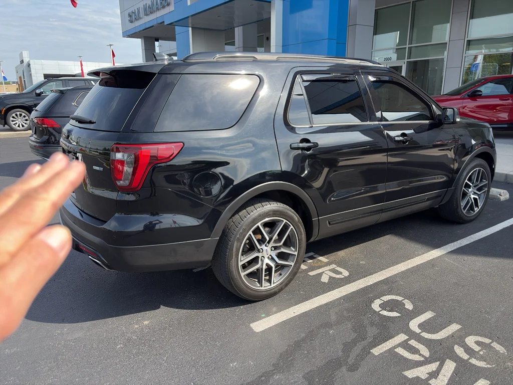 Used 2016 Red Ford Sport image 5