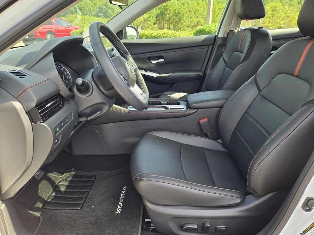 Used 2025 White Nissan SR image 20