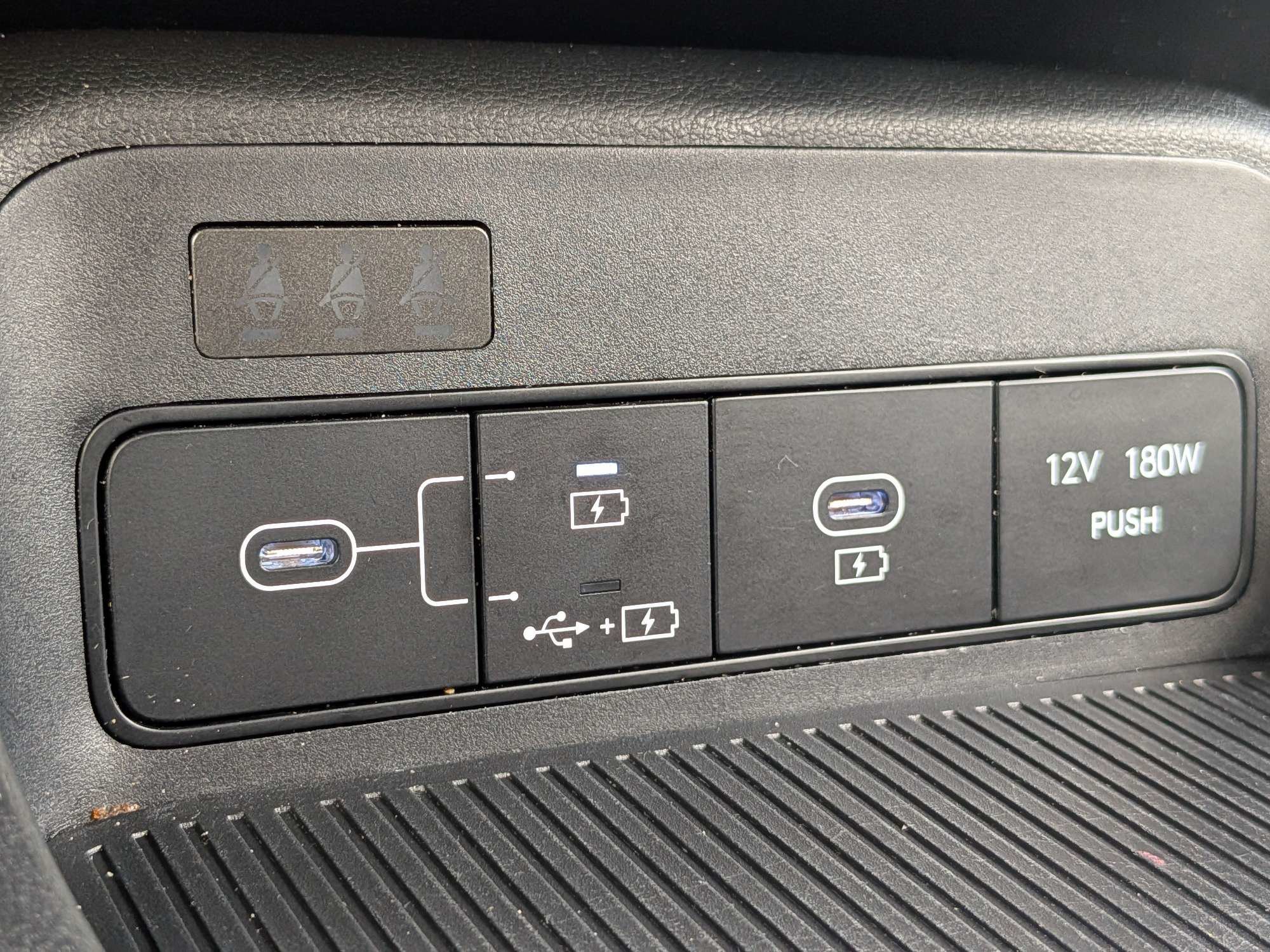 Used 2025 Black Hyundai SEL image 20