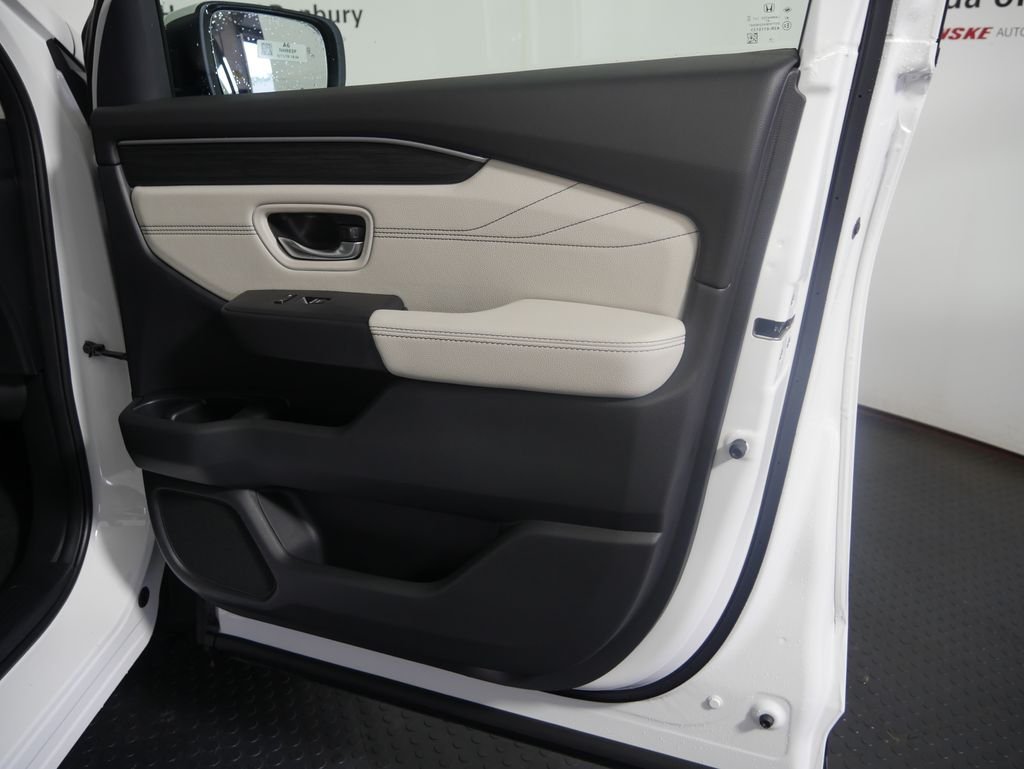 New 2026  Honda Touring image 5