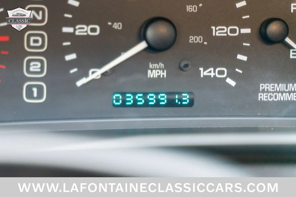 Used 1997  Lincoln LSC image 6