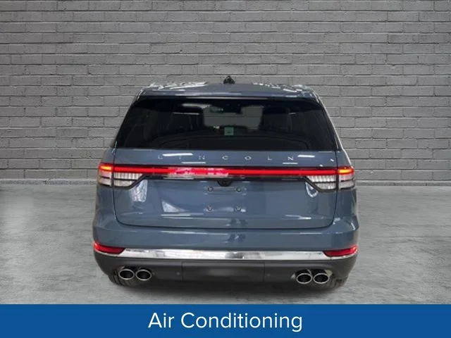 New 2026 Whisper Blue Metallic Clearcoat Lincoln Premiere® image 8