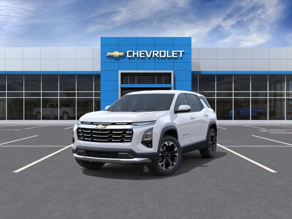 2027 Chevrolet Equinox LT - Photo 8