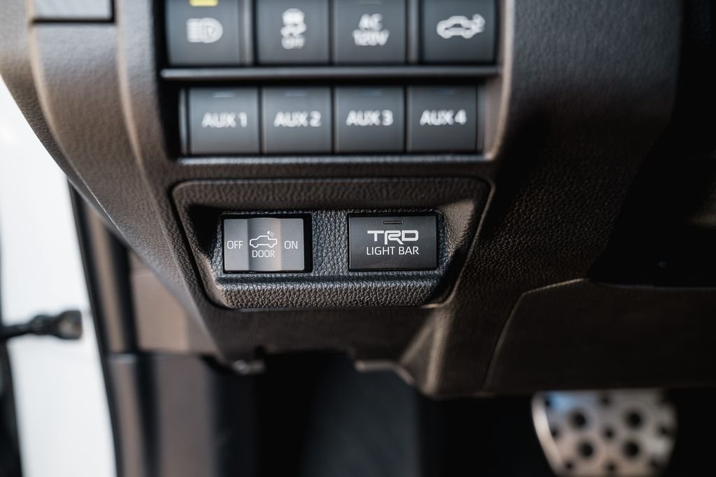 2026 Toyota Tacoma TRD Pro - Photo 15