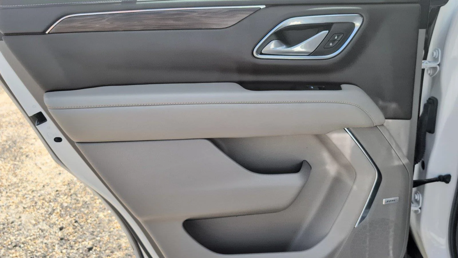 Used 2023 SUMMIT WHITE Chevrolet Z71 image 37