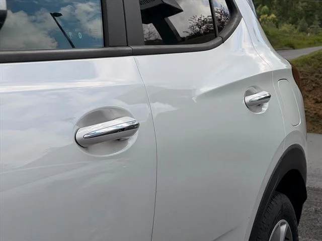 Used 2021 White Buick Preferred image 30