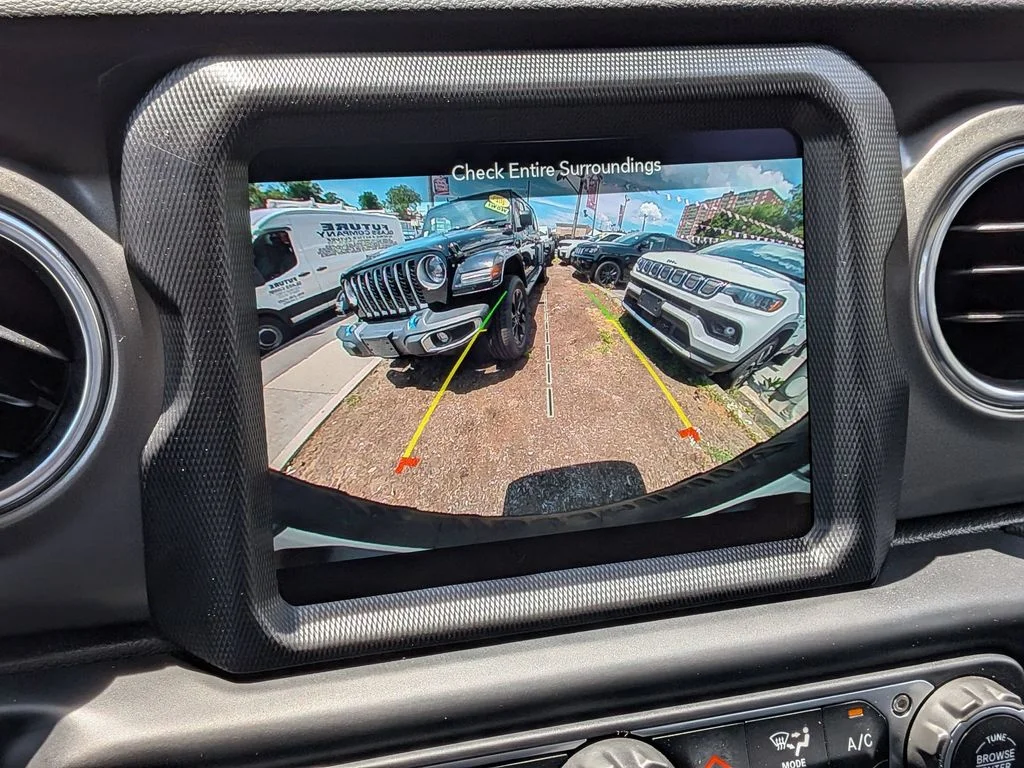 Used 2023 Silver Jeep Rubicon 4xe image 18