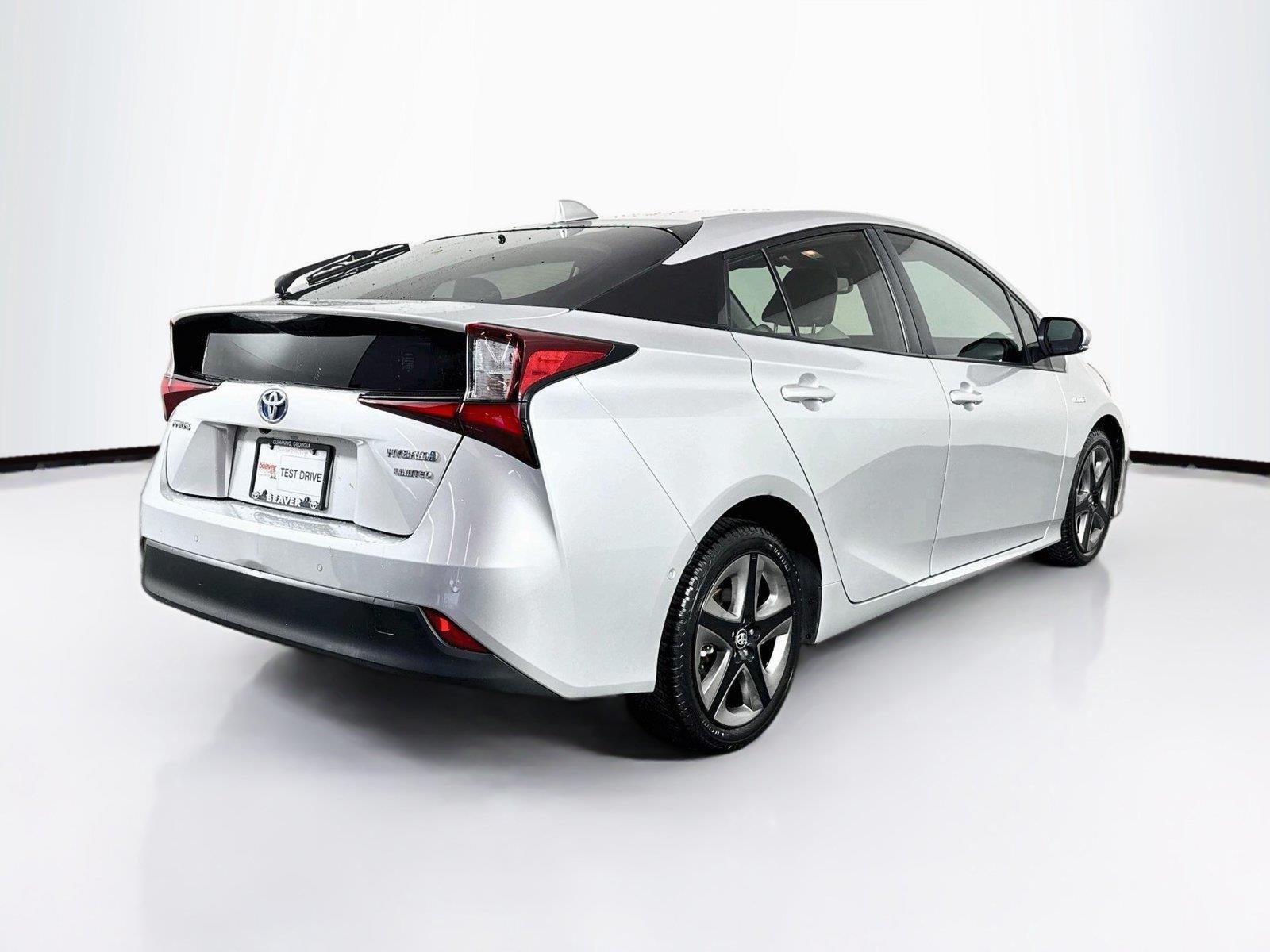 Certified Used 2022 Classic Silver Metallic Toyota Limited image 2