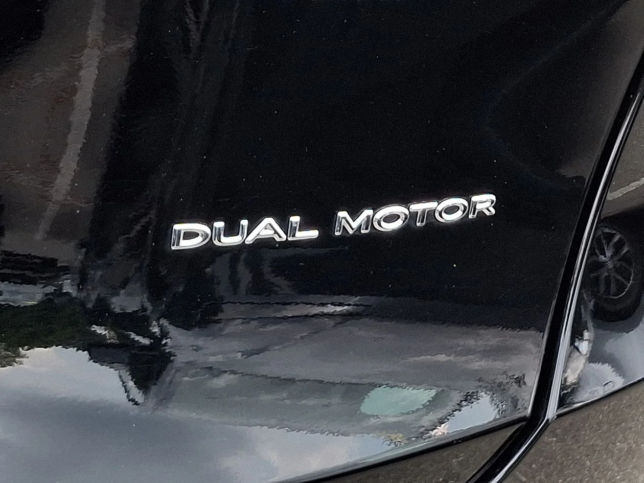 Used 2022  Tesla Long Range image 33