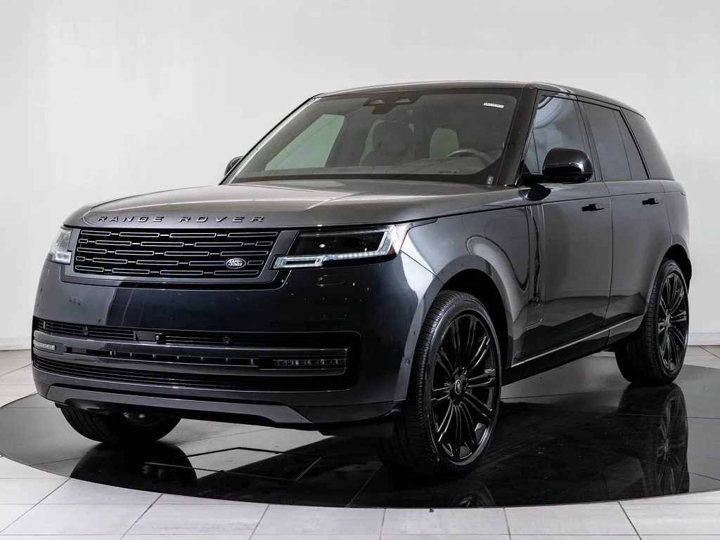 Used 2025 Carpathian Grey Premium Metallic Land Rover SE image 1