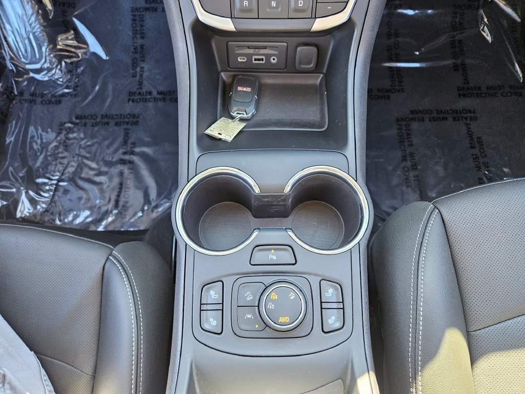 2024 GMC Terrain SLT - Photo 25