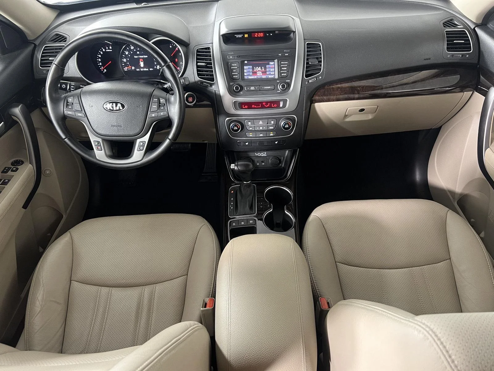Used 2015 Snow White Pearl Kia EX image 2