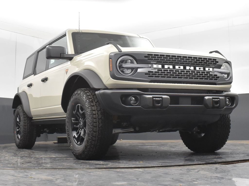 New 2026 Desert Sand Ford Badlands® image 25