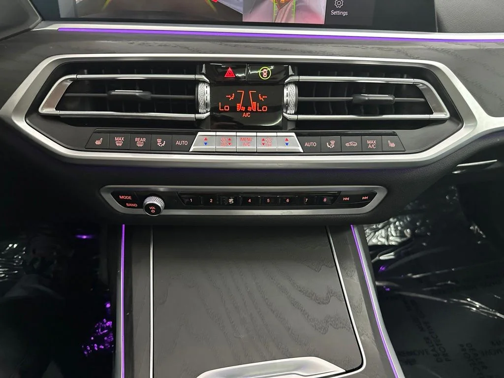Used 2022 Dark Graphite Metallic BMW xDrive40i image 21