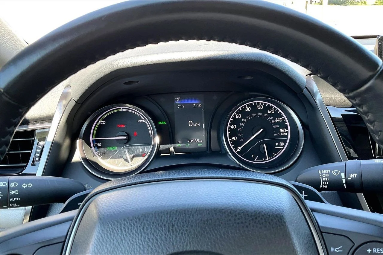 Used 2024 White Toyota SE image 10