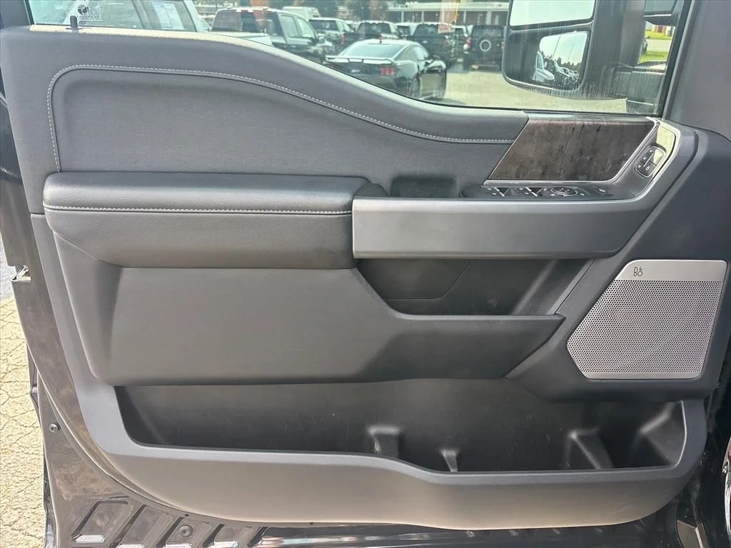 Certified Used 2024 Agate Black Metallic Ford Lariat image 25
