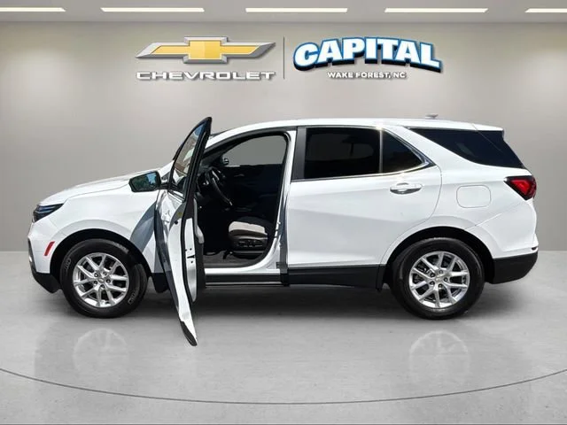 Used 2023 Summit White Chevrolet LT image 14