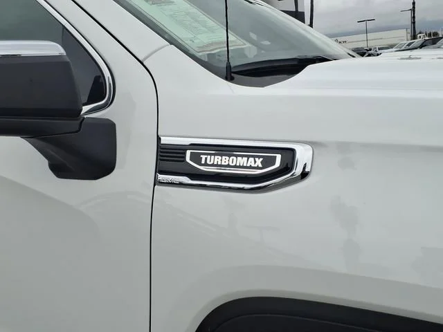 Used 2026 Summit White GMC SLE image 4