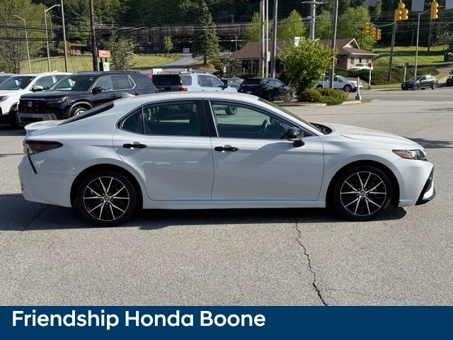Used 2023 White Toyota SE Nightshade image 4