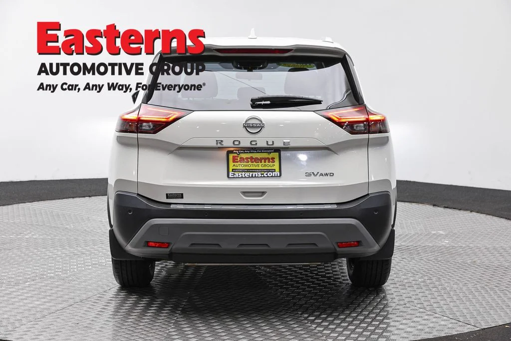 Used 2023 White Nissan SV image 6