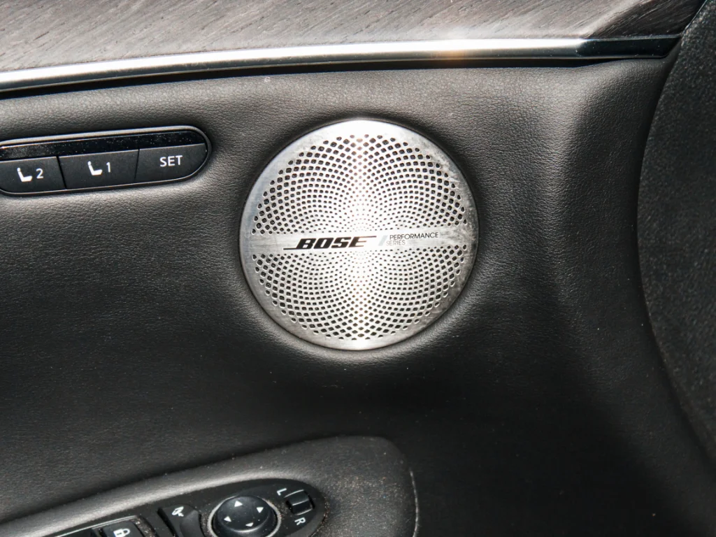 Used 2025 Radiant White INFINITI SENSORY image 11