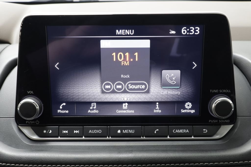 Used 2023 Gun Metallic Nissan SL image 9