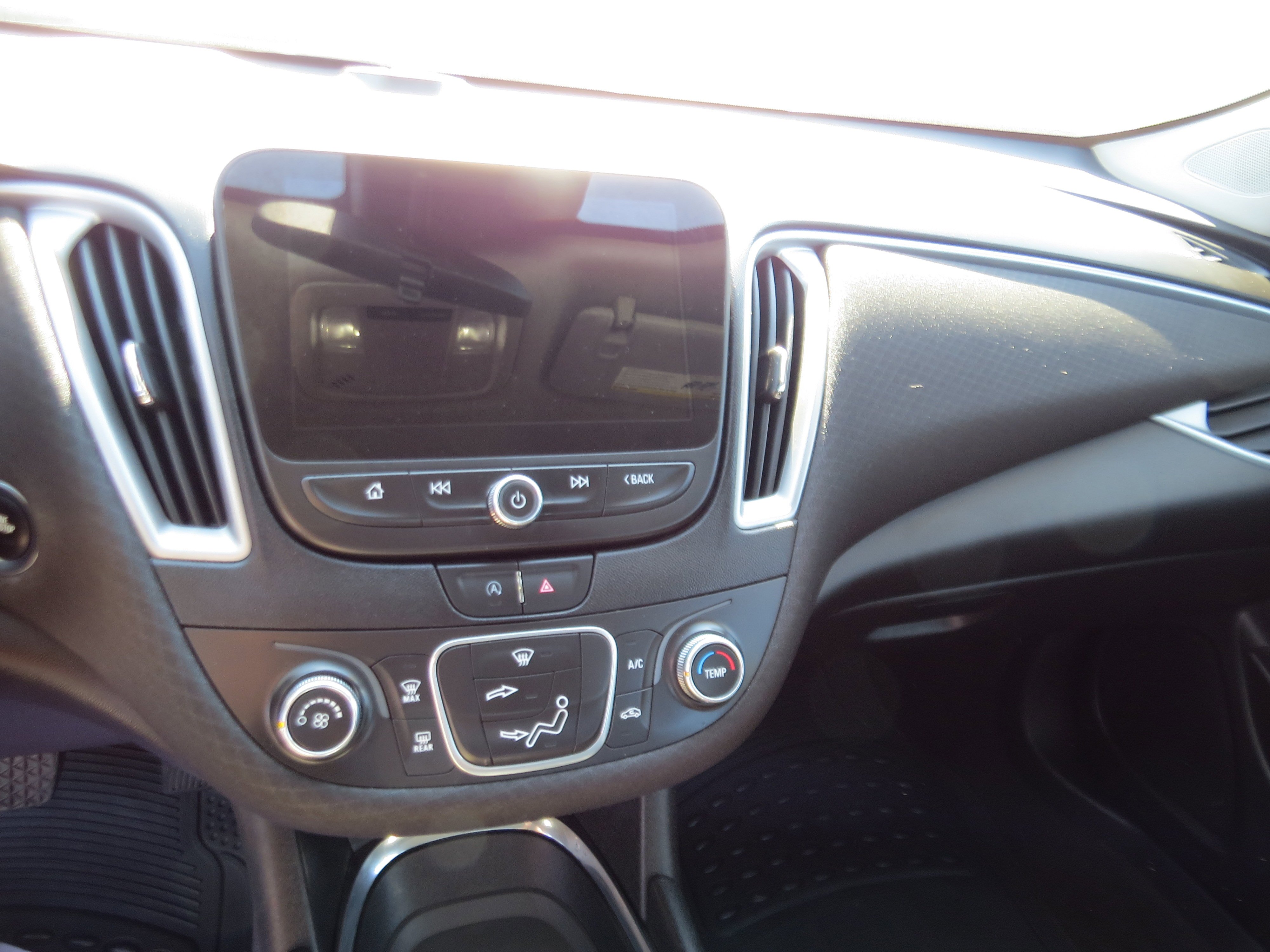 Used 2021 Summit White Chevrolet LS image 19