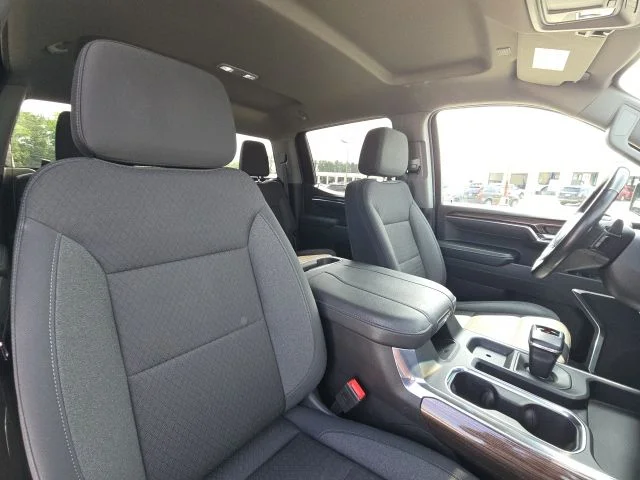Used 2023 Black Chevrolet RST image 19