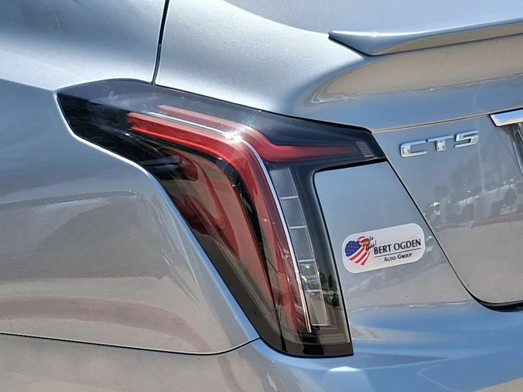 Used 2025 Argent Silver Metallic Cadillac Sport image 7