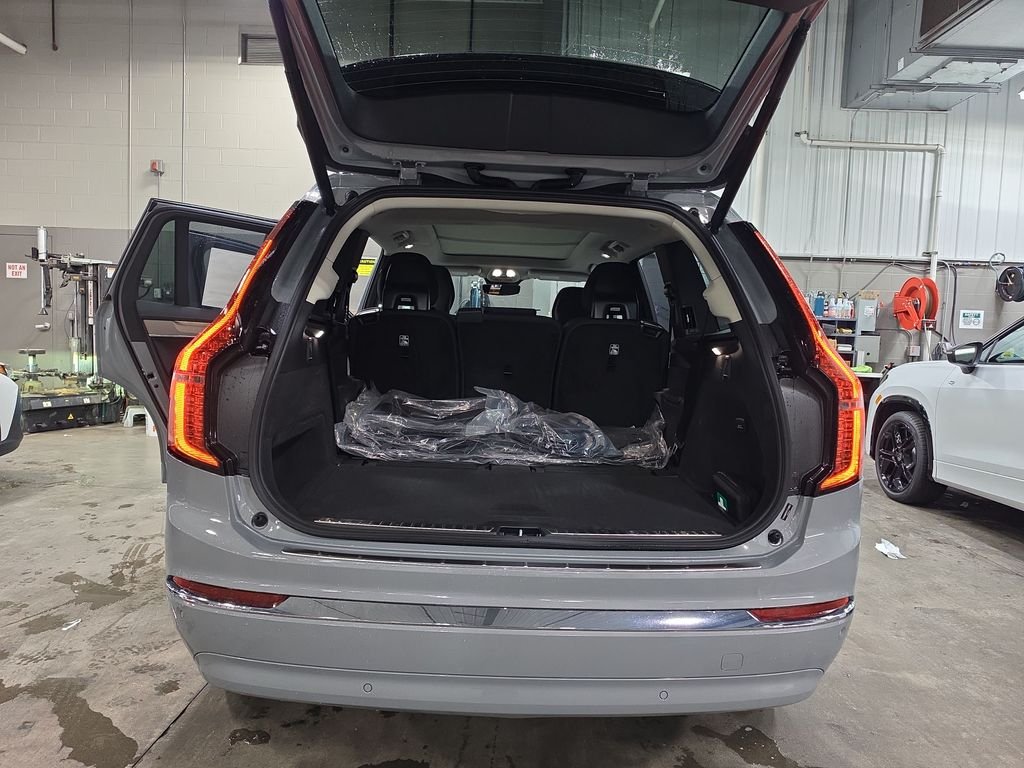 New 2026 Gray Volvo T8 Plus image 12