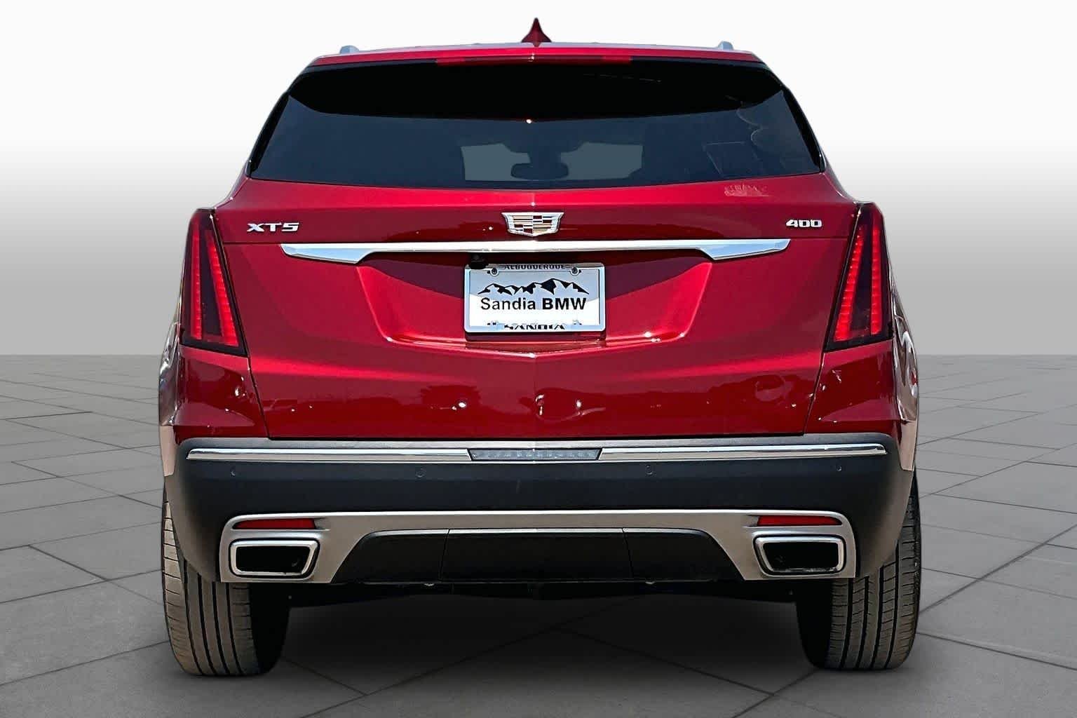 Pre-Owned 2024 Cadillac XT5 FWD Premium Luxury