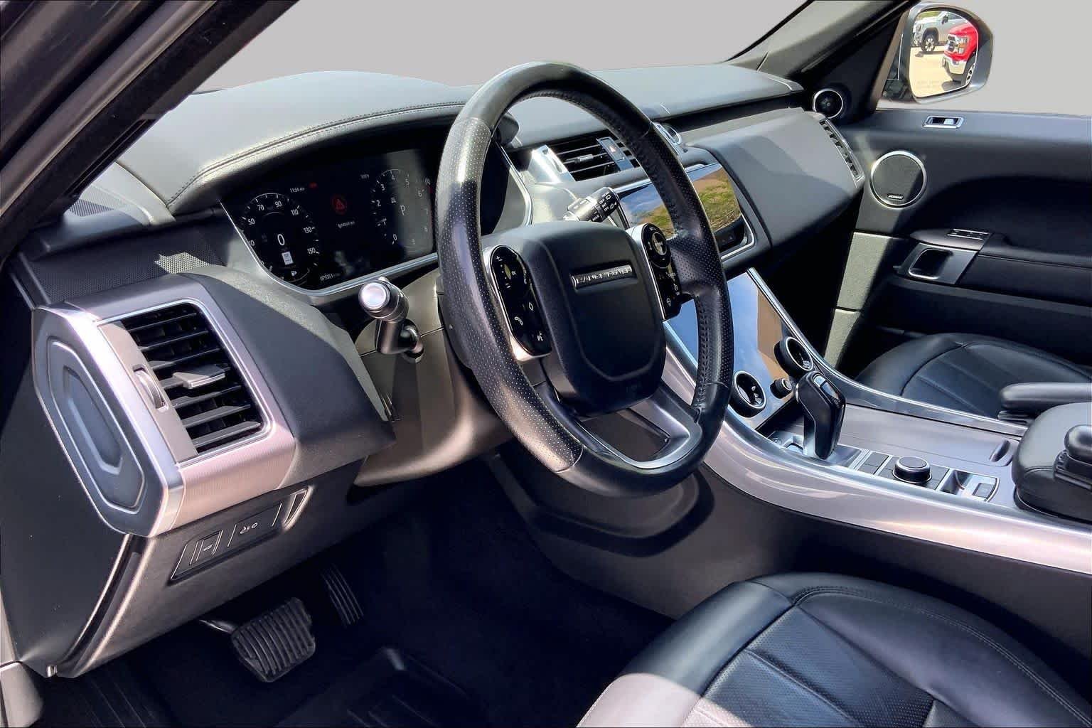 Used 2019 Borealis Black Metallic Land Rover HSE image 18