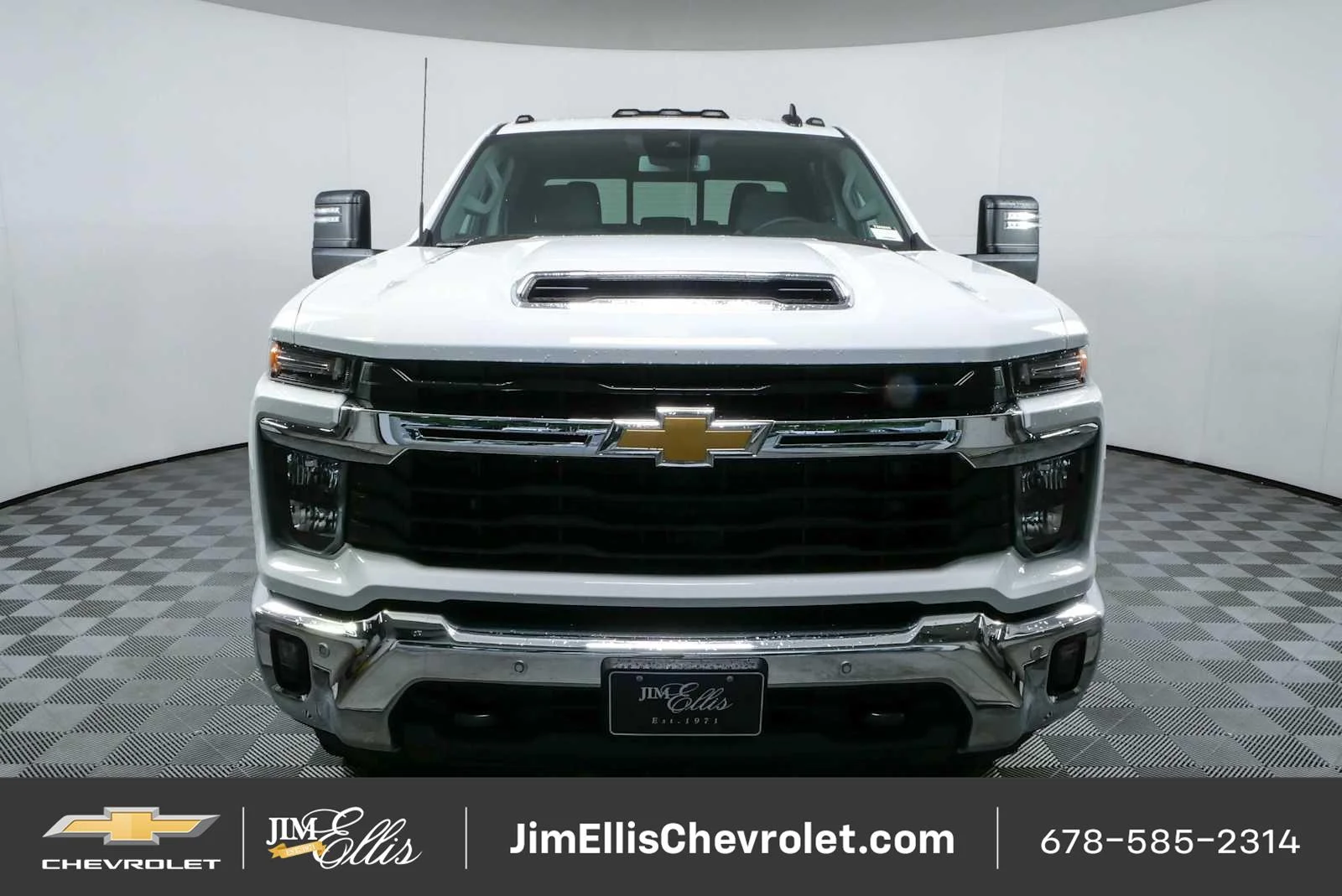 New 2026 Summit White Chevrolet LT DRW image 25