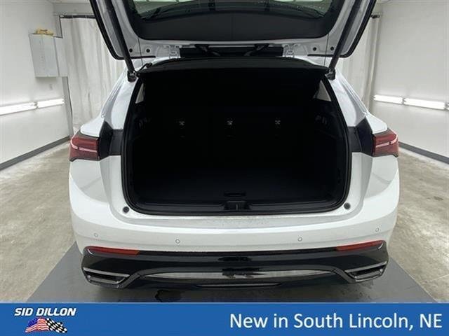 New 2026 Summit White Buick Sport Touring image 7