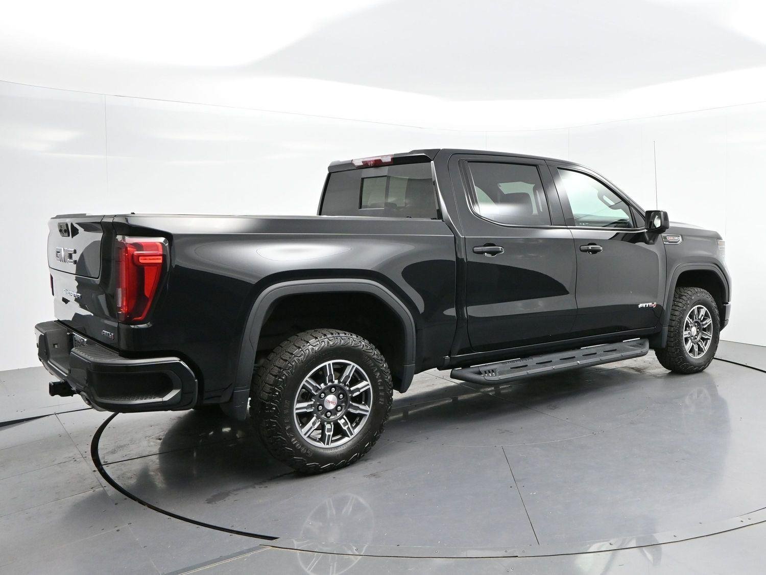 Used 2024 Onyx Black GMC AT4 image 7