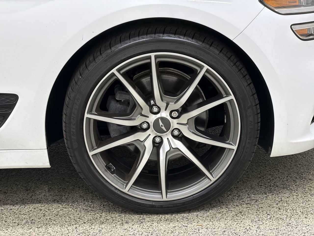 2023 GENESIS G70 Standard - Photo 10