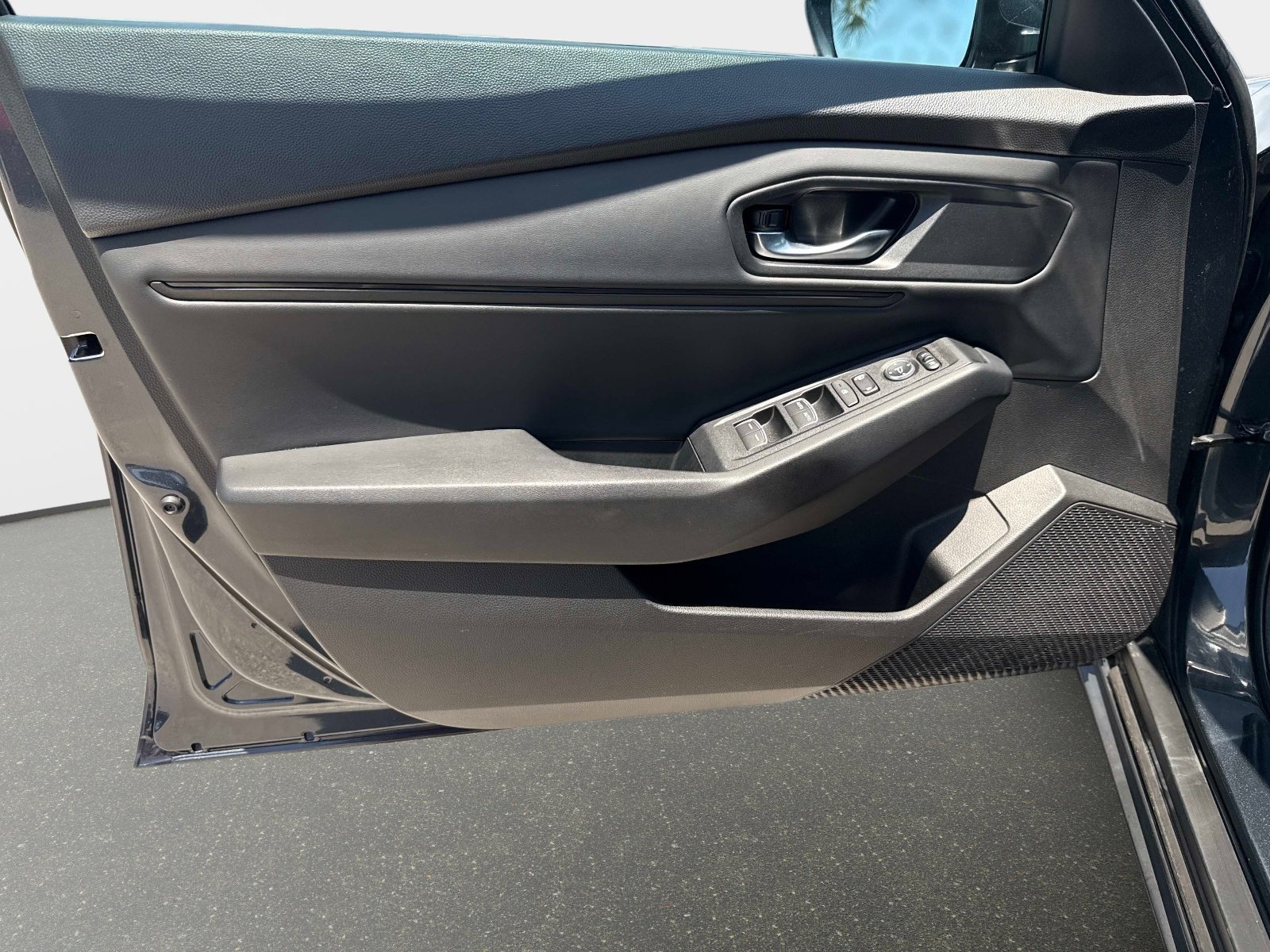 Used 2024 Meteorite Gray Metallic Honda EX image 15