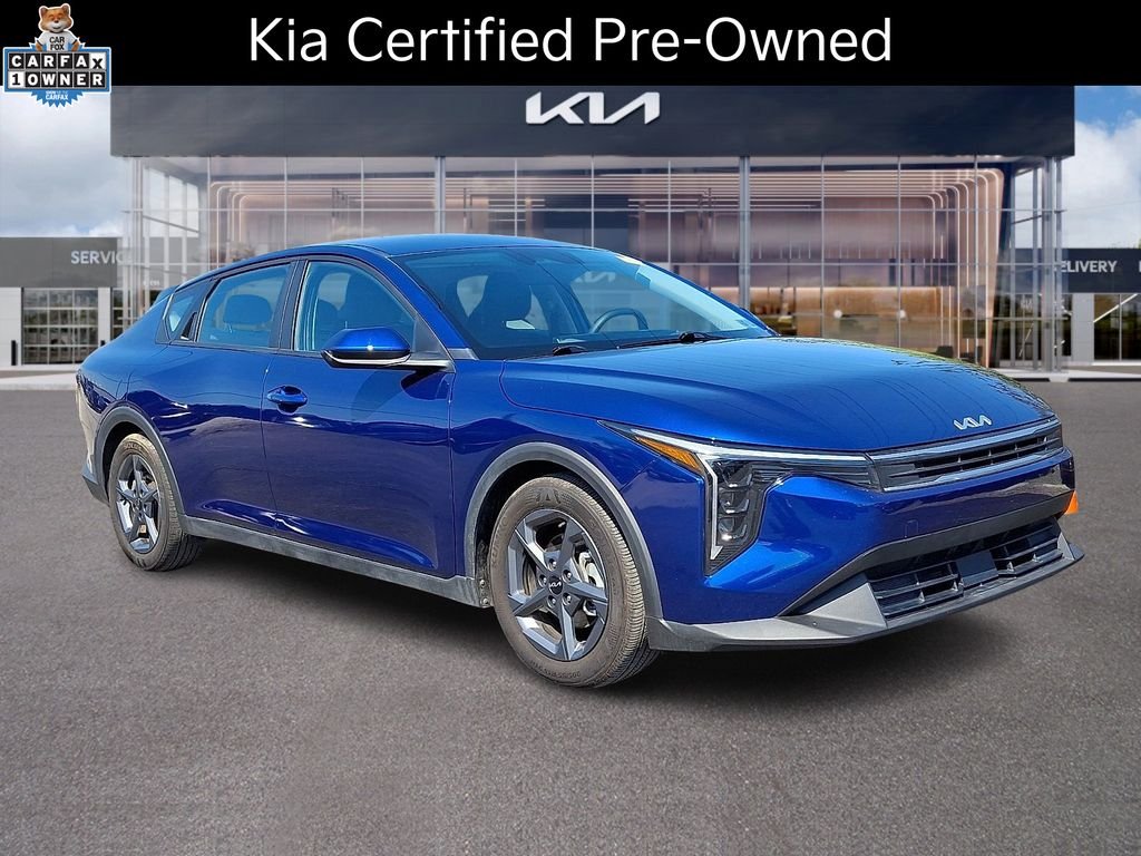 2025 Kia K4 LXS AT's photo