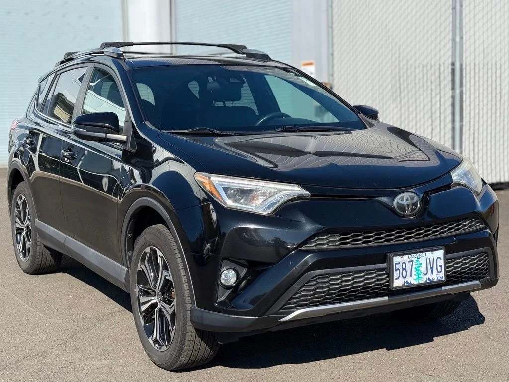 Used 2017 Black Toyota SE image 7