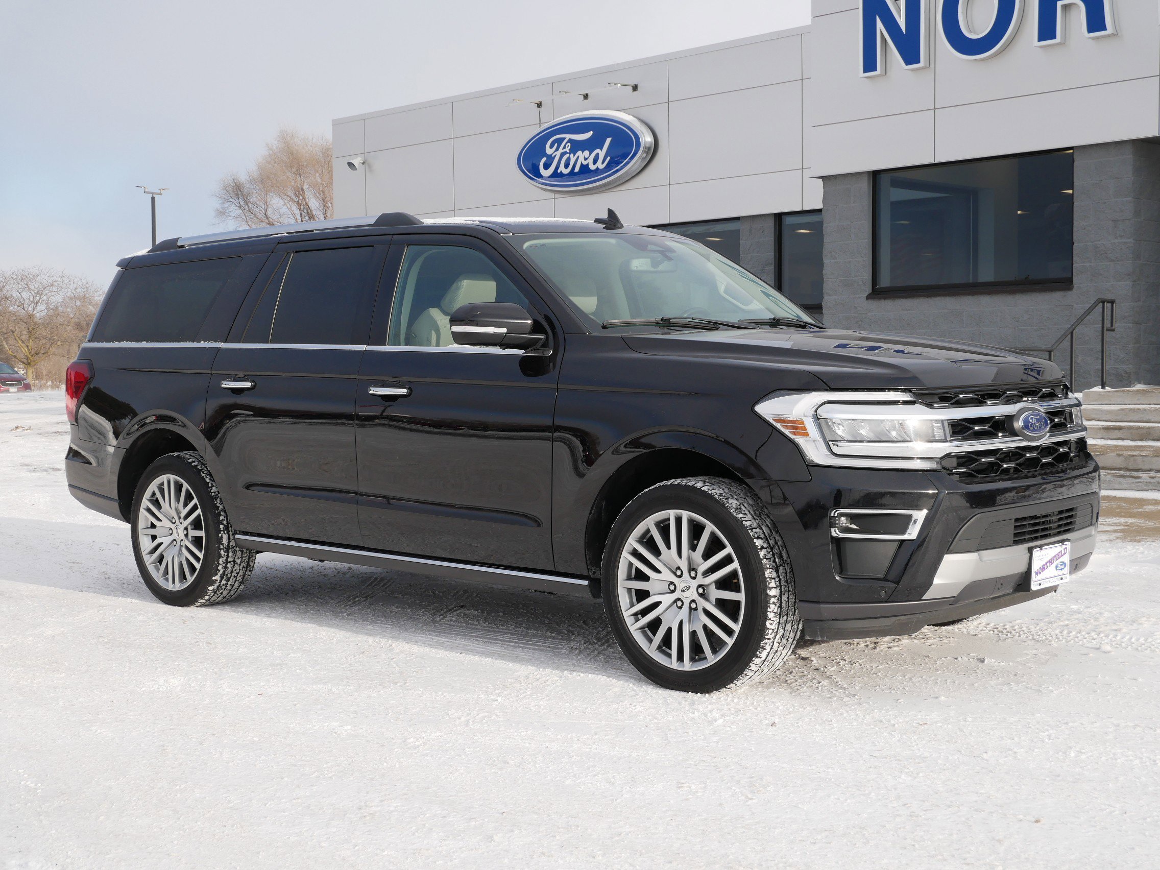 Used 2024 Ford Expedition Limited with VIN 1FMJK2A89REA32472 for sale in Northfield, Minnesota