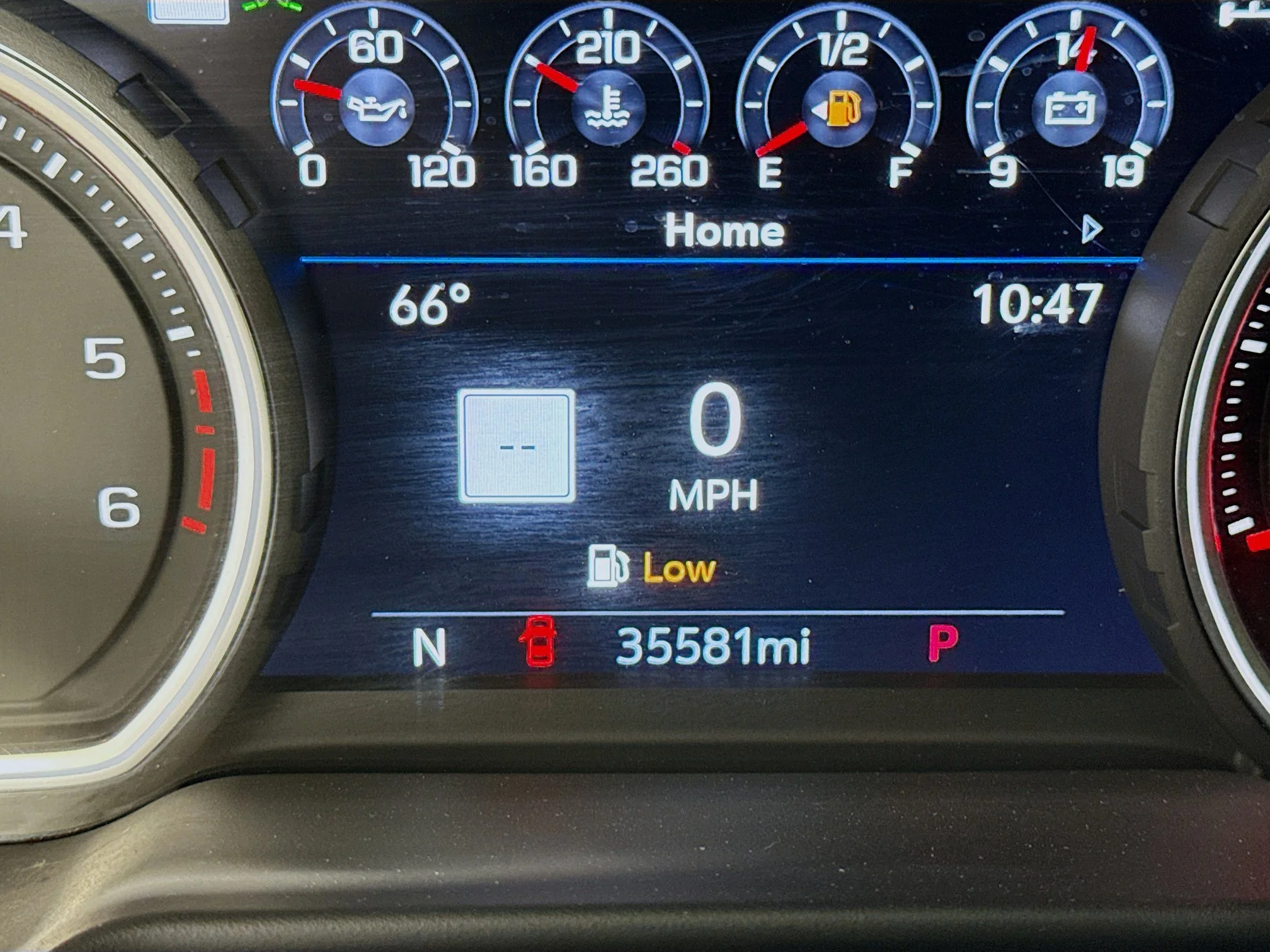 Used 2021 Shadow Gray Metallic Chevrolet High Country image 14