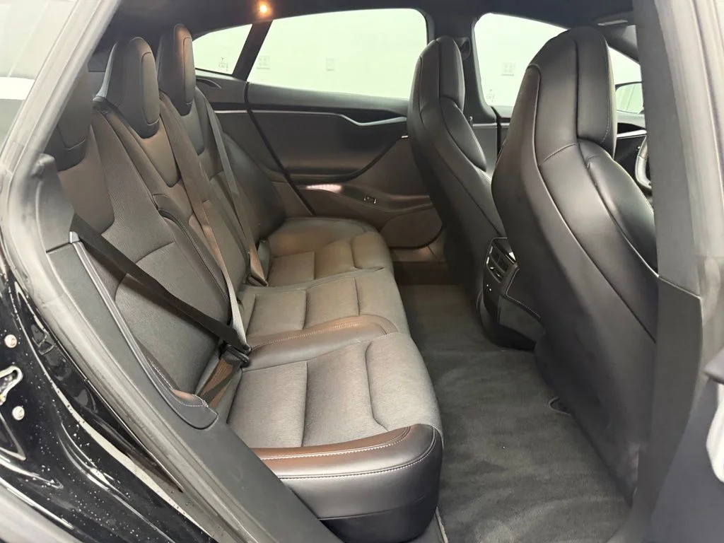 Used 2018 Black Tesla 75D image 43