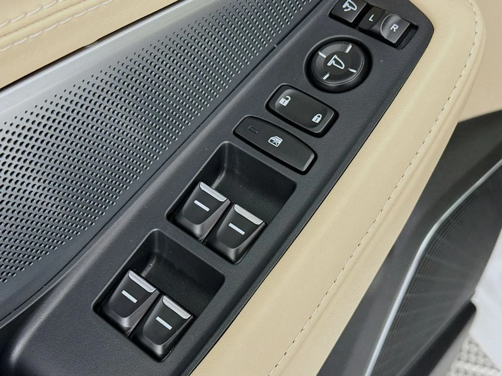 New 2026 Platinum White Pearl Acura Advance Package image 17