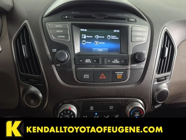 Used 2014 Brown Hyundai SE image 13