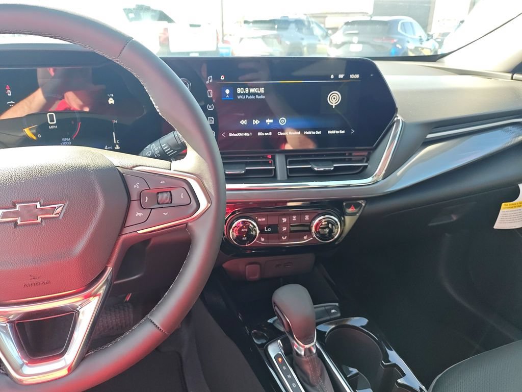 New 2026 Mosaic Black Metallic Chevrolet ACTIV image 20