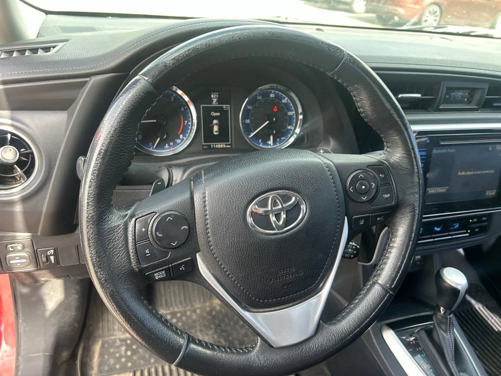 Used 2017 Barcelona Red Metallic Toyota SE image 21