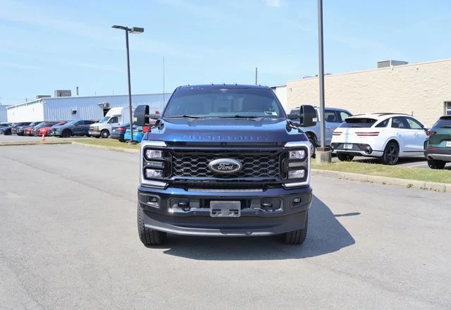 Used 2025 Blue Ford Lariat image 10