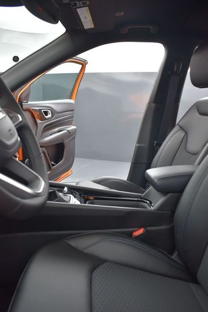New 2026 Joose Exterior Paint Jeep Latitude image 10